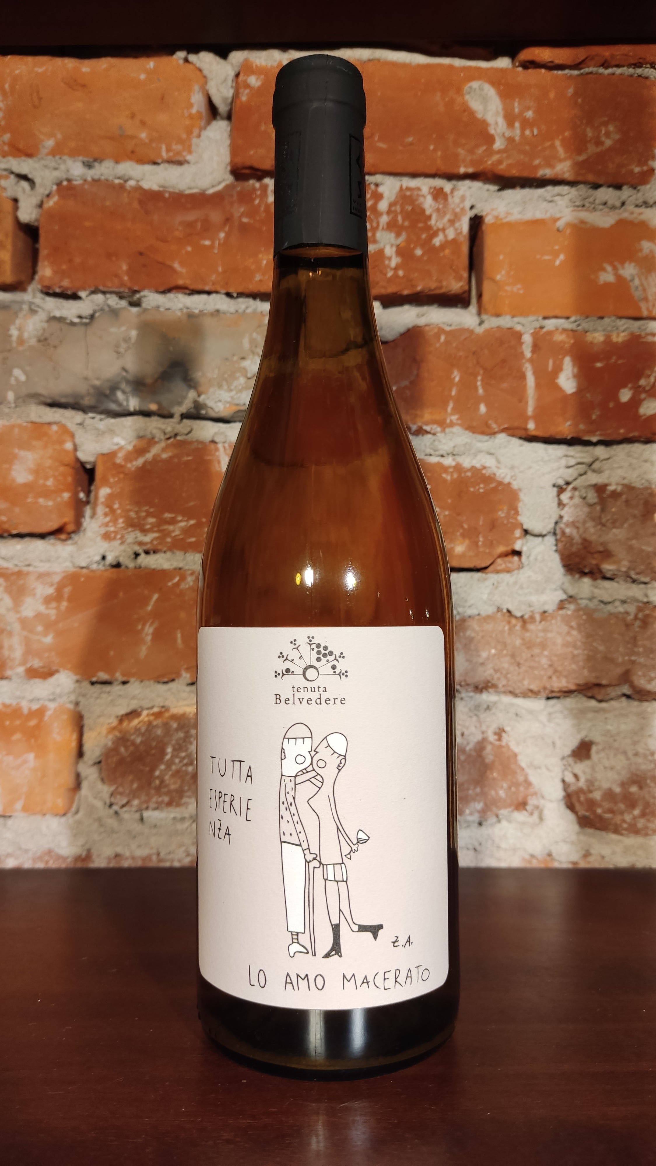 Vino Bianco "Lo amo macerato" di Tenuta Belvedere